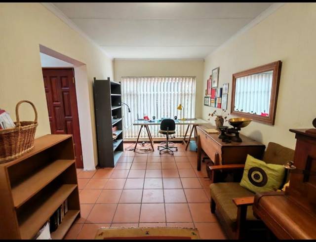 5 BEDROOM HOUSE FOR SALE IN ROOIHUISKRAAL